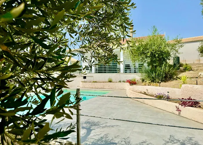 Elea Boutique With Private Pool By Dadovillas וילה *